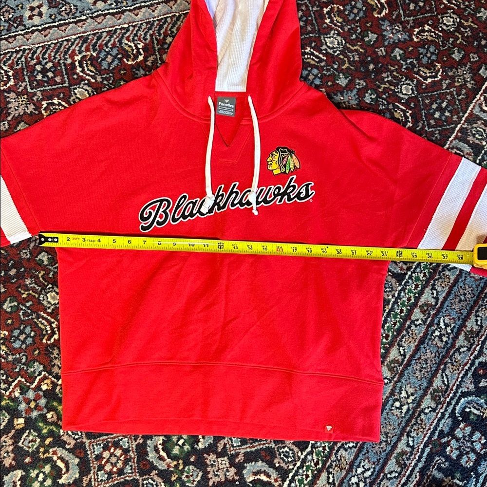 NWT Chicago Blackhawks Fanatics Women's Oversized Seize Pullover Hoodie - Red - Picture 5 of 10